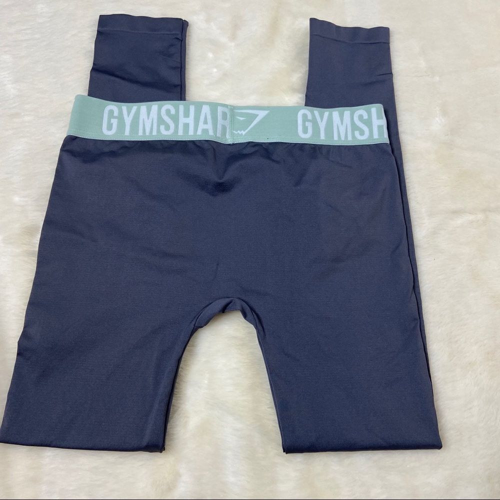 Gymshark gray fit leggings tight medium - Picture 6 of 6